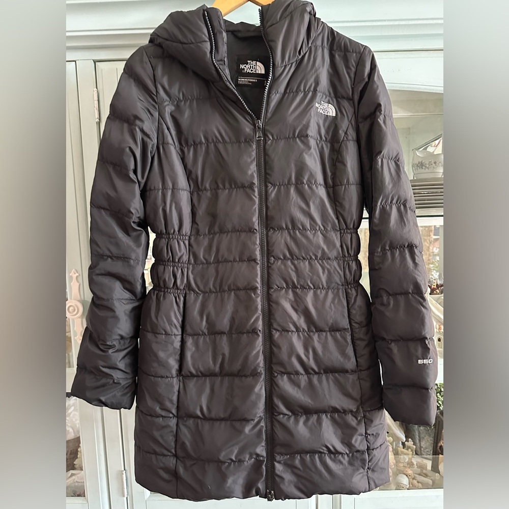 The North Face Womenβs Gotham Parka II Hooded Long Puffer Jacket